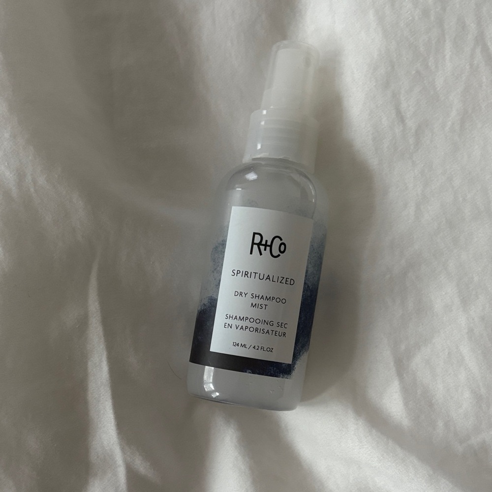 Brand new R+Co dry shampoo mist